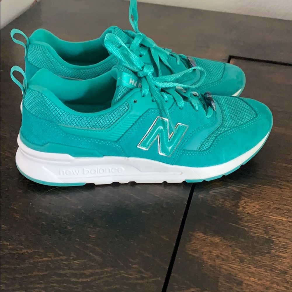New balance athletic shoes